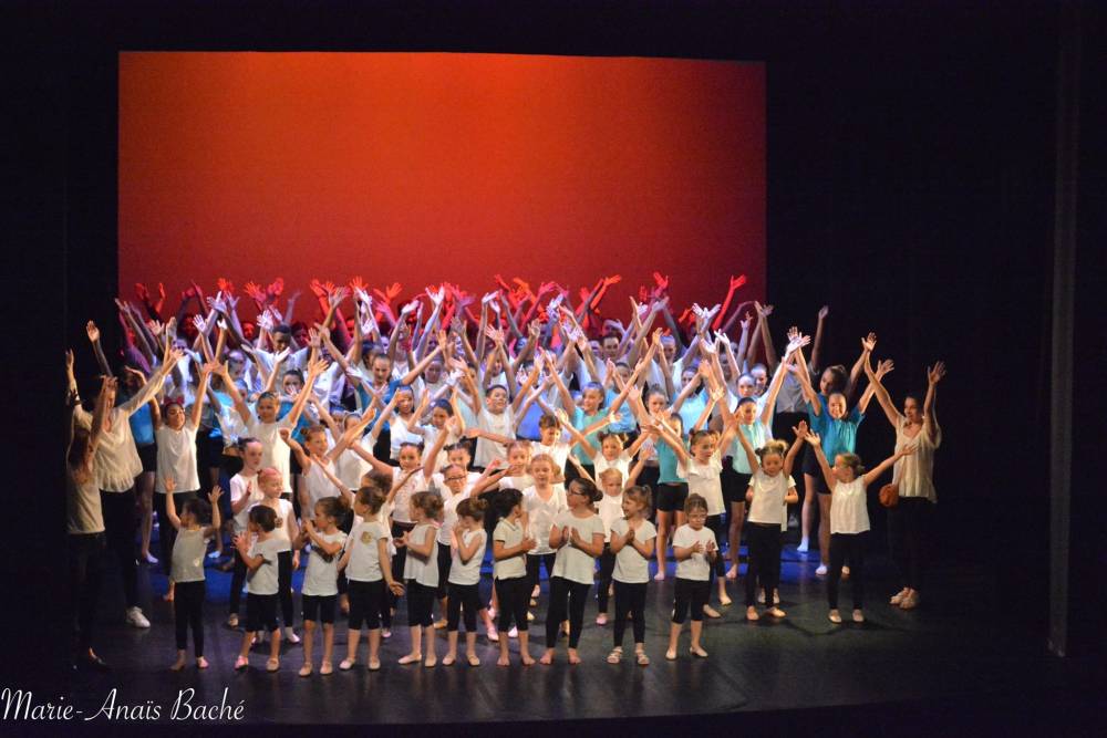 Danse moderne jazz Geloux